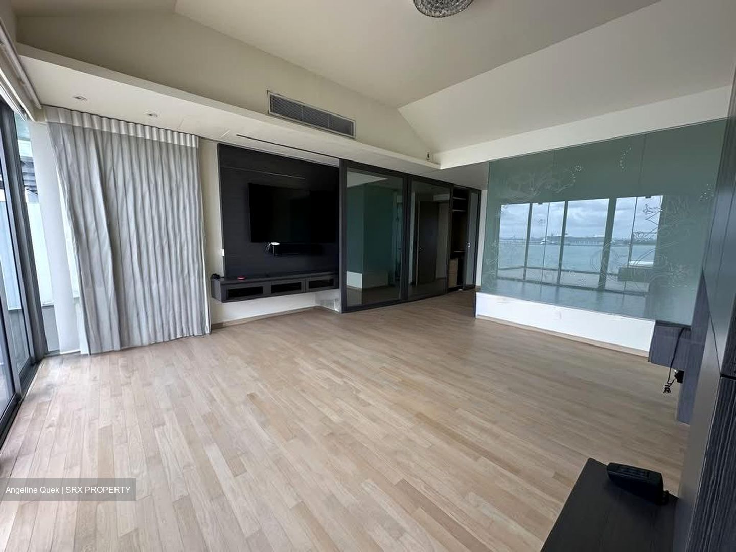 The Azure (D4), Condominium #573167101